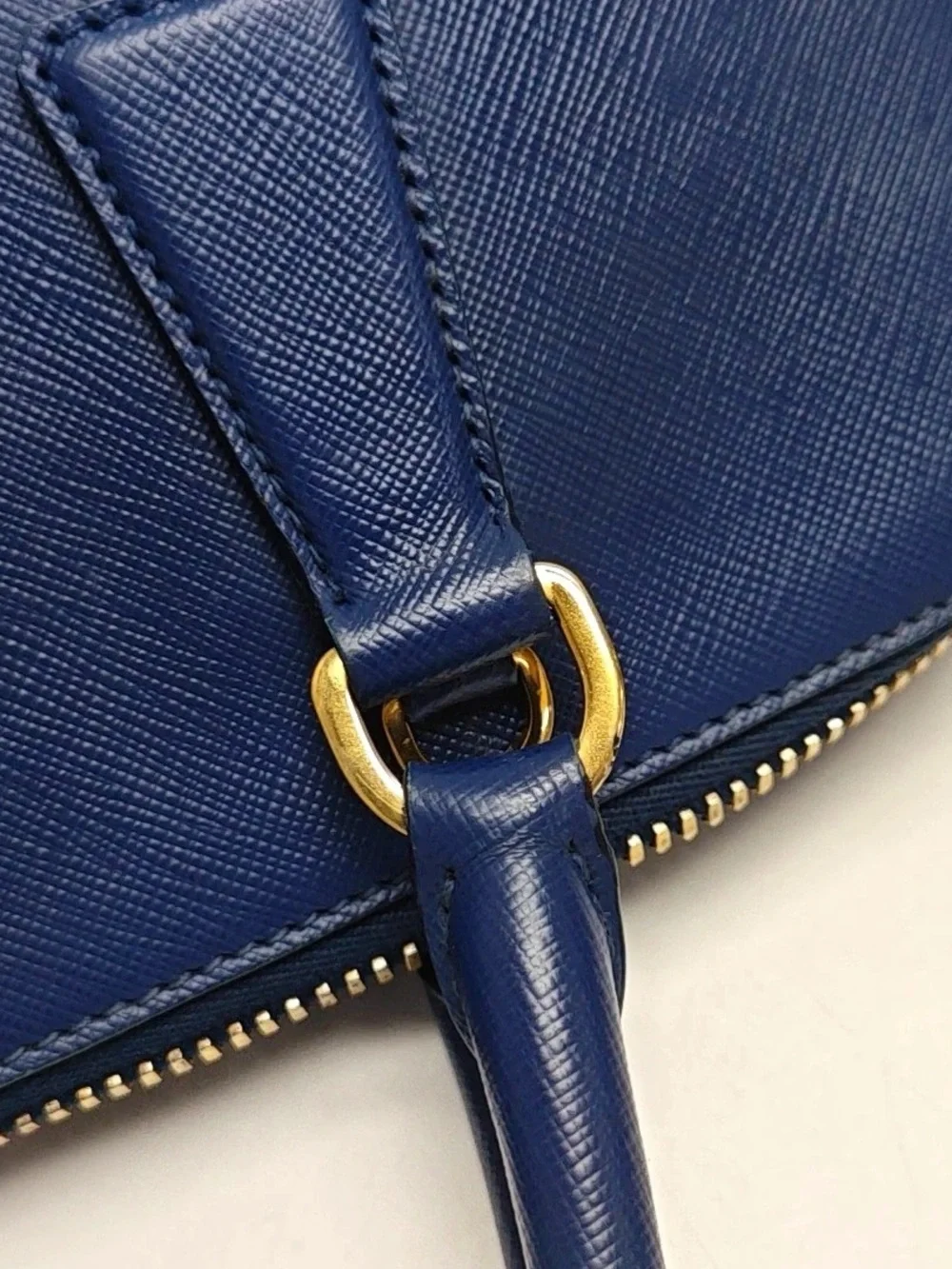 ♥️Prada Saffiano Large Blue Leather Promenade Dome Satchel with Gold Hardware♥️